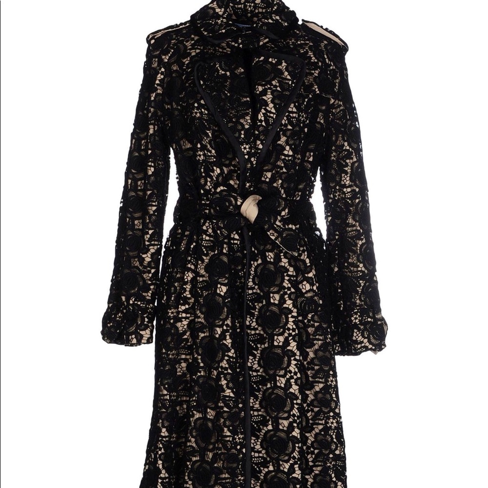 Blumarine overcoat, size 6